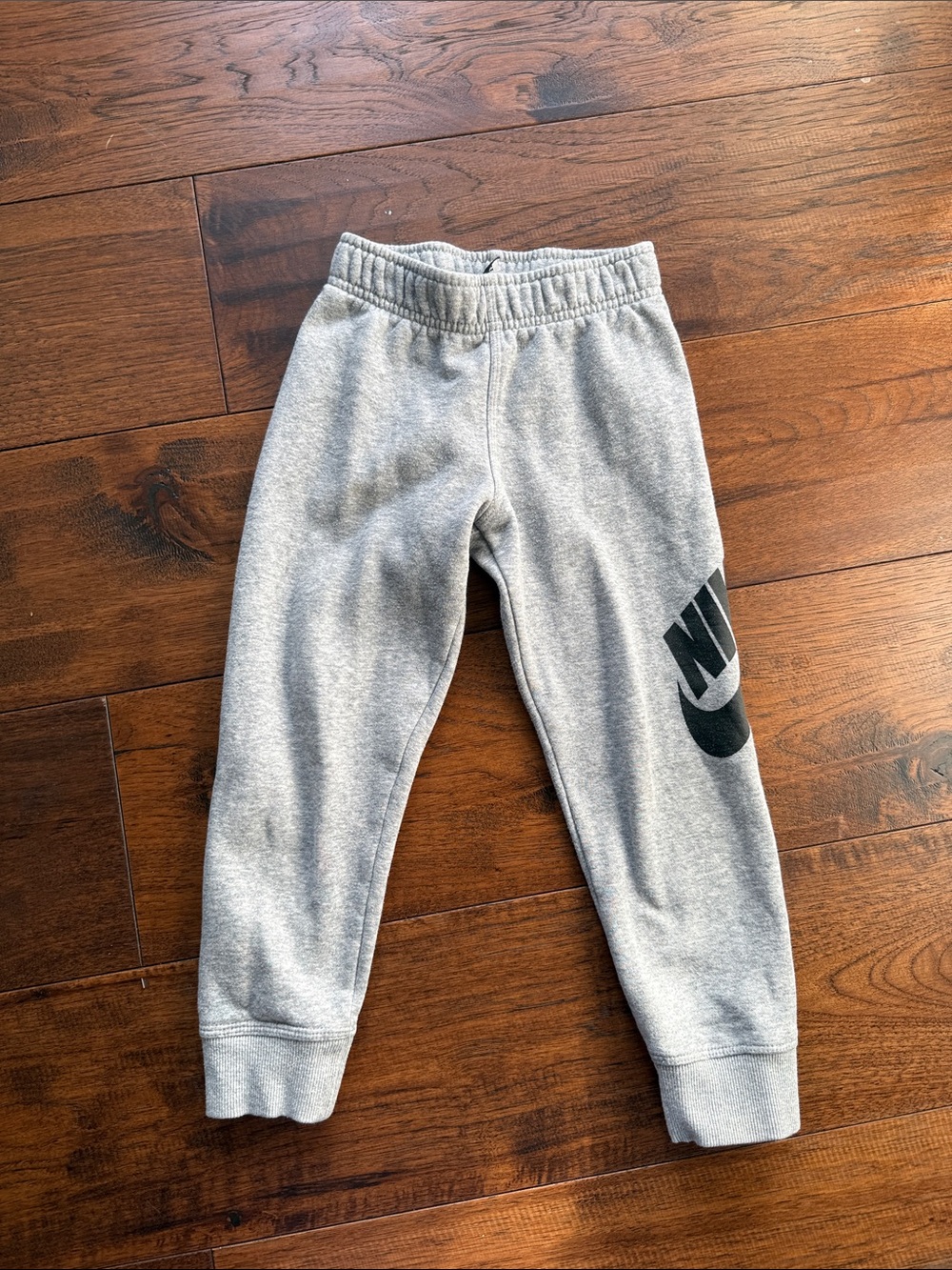 Nike gray jogger pants size 6